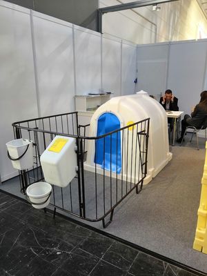 Muffa su ordinazione del modanatura rotazionale dell'HDPE che si dirige verso la penna di bestiame del bestiame