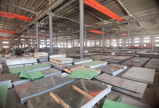 Placca di acciaio caldo laminata a caldo per varie applicazioni di saldatura e di modellazione