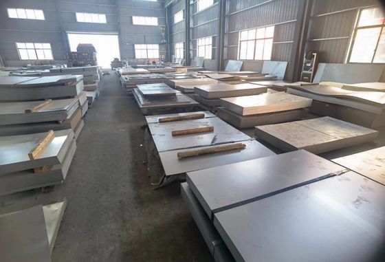 Placca di acciaio caldo laminata a caldo per varie applicazioni di saldatura e di modellazione